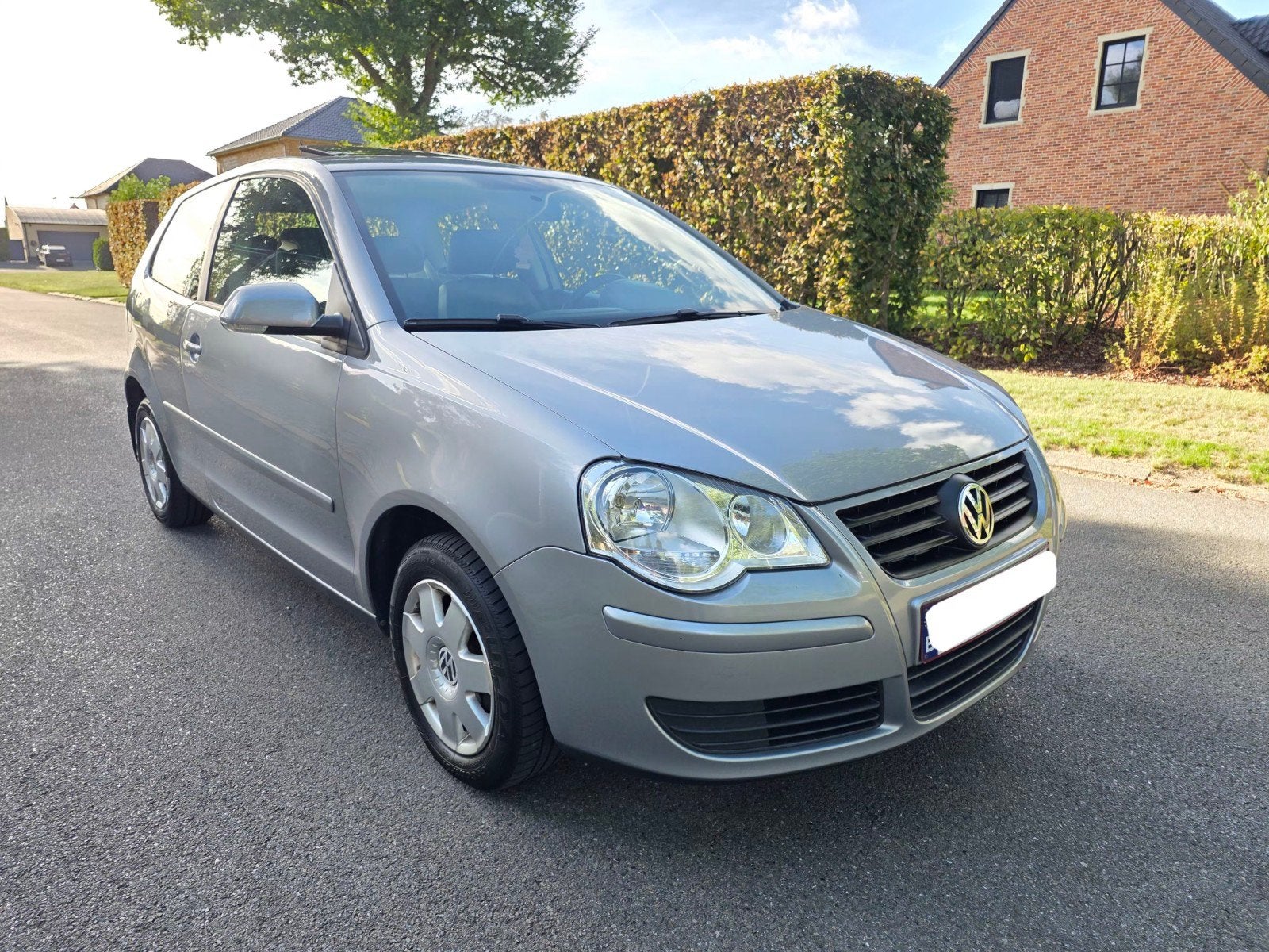 VW Polo 1.2 essence /Toit ouvrant /Airco /Prêt à immatriculé, Autos, Argent ou Gris, Achat, Boîte manuelle, Entretenue par le concessionnaire