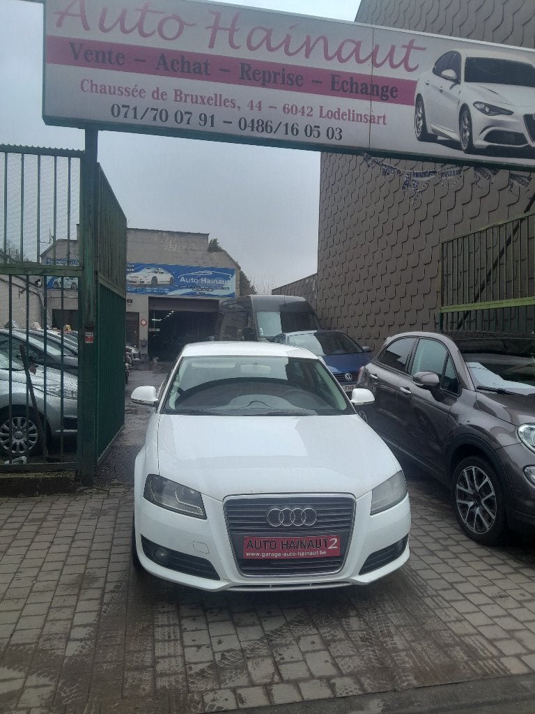 AUDI A3 1600CC DIESEL 2010 PROPRE, Autos, Cuir, Euro 5, Entreprise, Boîte manuelle