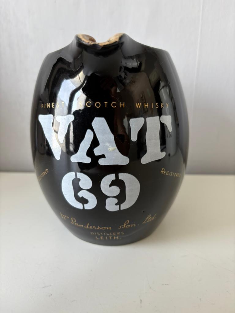 Karaf „WHISKY VAT 69" (aardewerk van Saint Ghislain), Ophalen of Verzenden