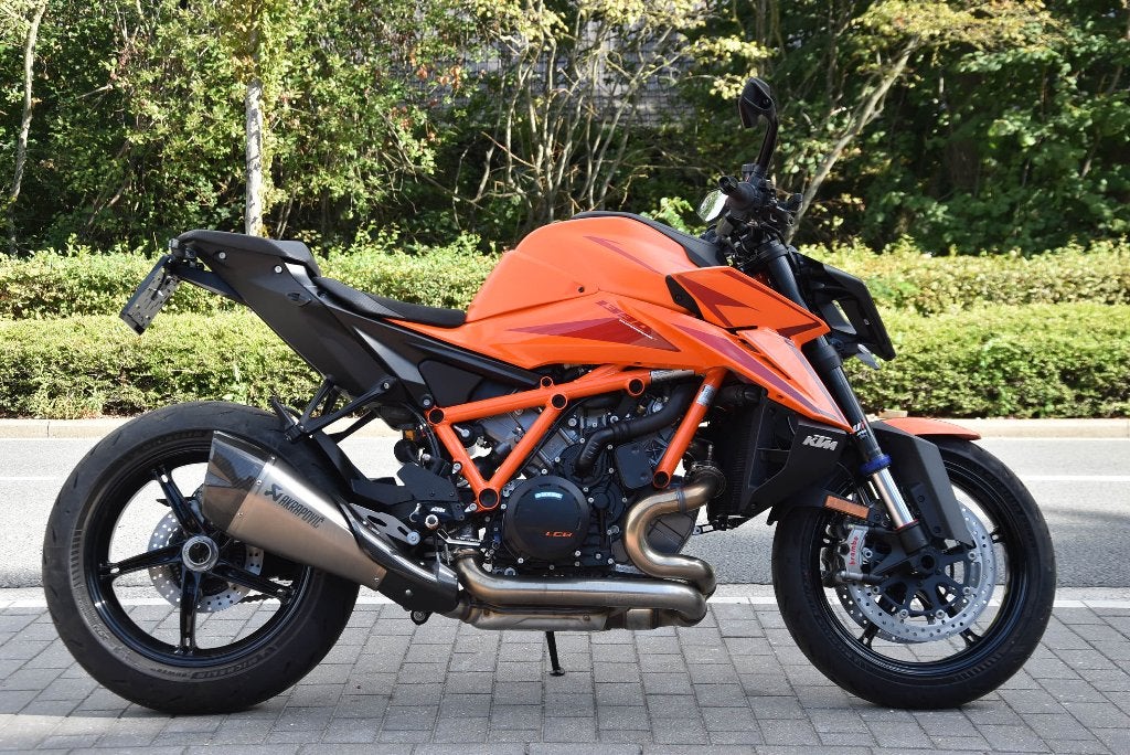 KTM - 1390 SUPERDUKE EVO - NIEUW - 0 KMS Superdeal, Motoren, 2 cilinders, Nieuw, Motorrijbewijs A, Handvatverwarming