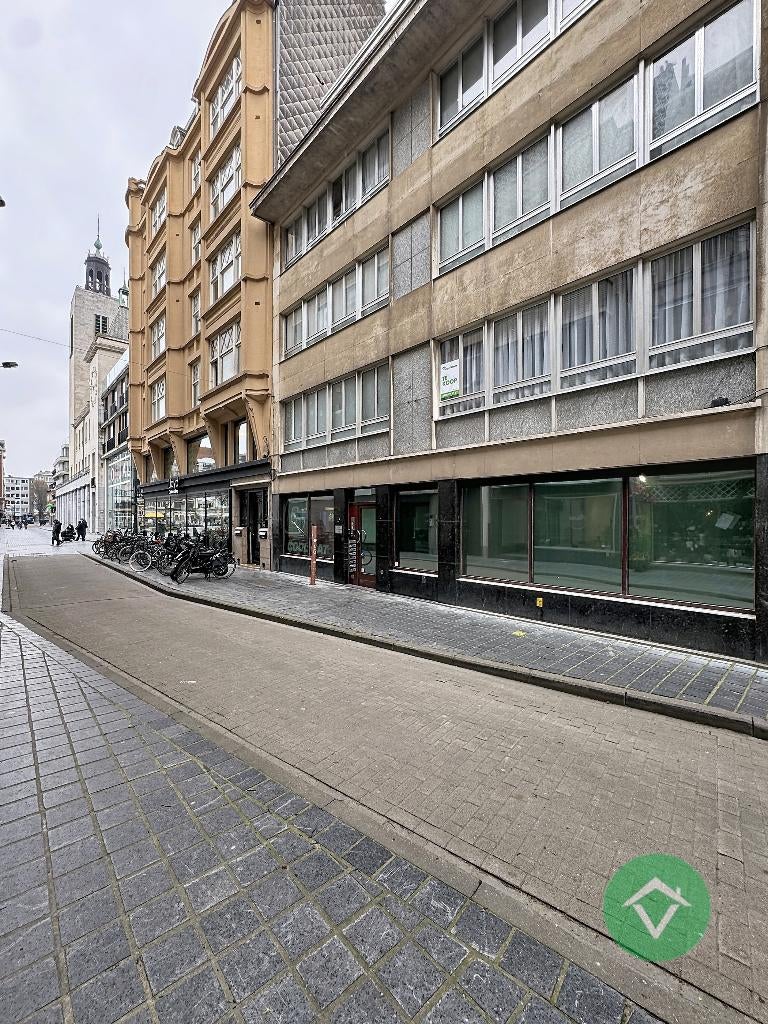 Appartement met 1 slaapkamer en ruim terras te Oostende, 241 kWh/m²/jaar, Provincie West-Vlaanderen, 69 m², Oostende