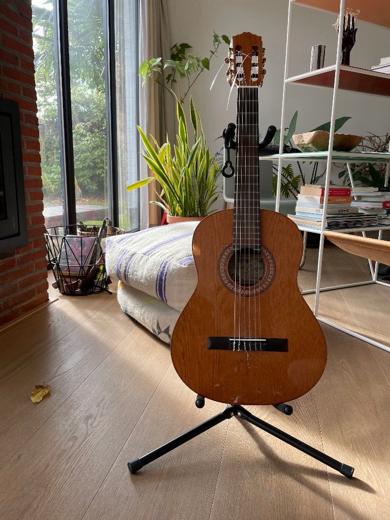 Gitaar Salvador Cortez 3/4 (Ideaal beginner! Nieuw besnaard), Muziek en Instrumenten, Ophalen, Gebruikt, Klassieke of Spaanse gitaar