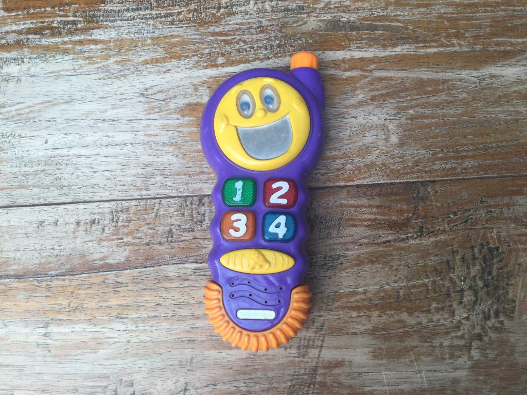 Shellcore gsm met licht en muziek, Enlèvement ou Envoi, Utilisé, Autres types, Sonore
