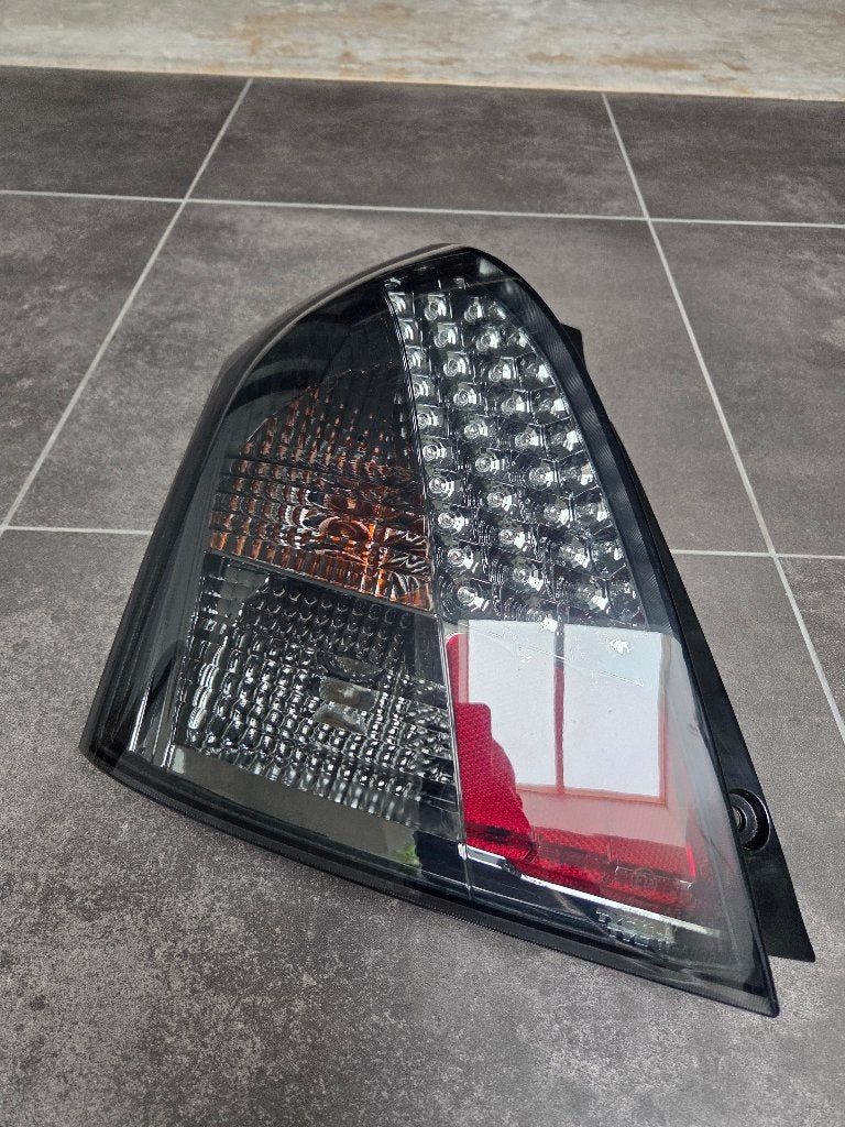 Feu arrière à LED gauche pour Suzuki Swift jusqu'en 2007, Autos : Pièces & Accessoires, Enlèvement, Suzuki
