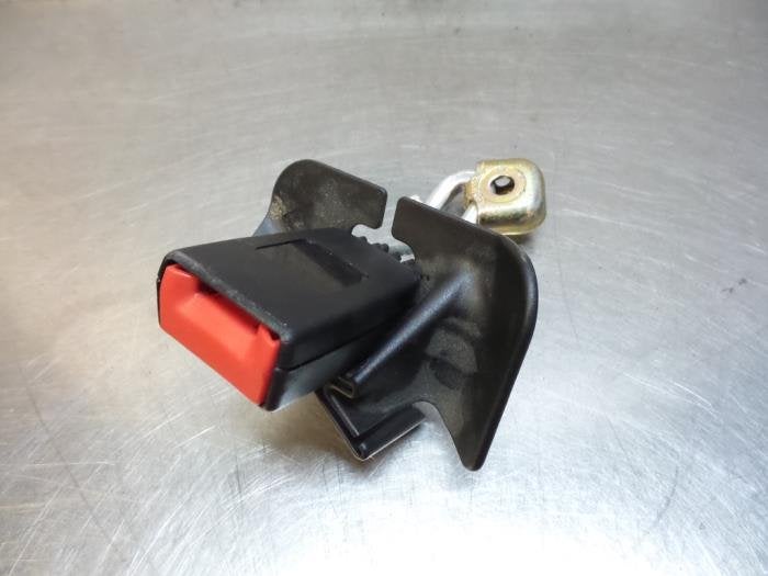 Insertion ceinture de sécurité arrière centre d'un Audi A, -, 3 mois de garantie, Utilisé, -