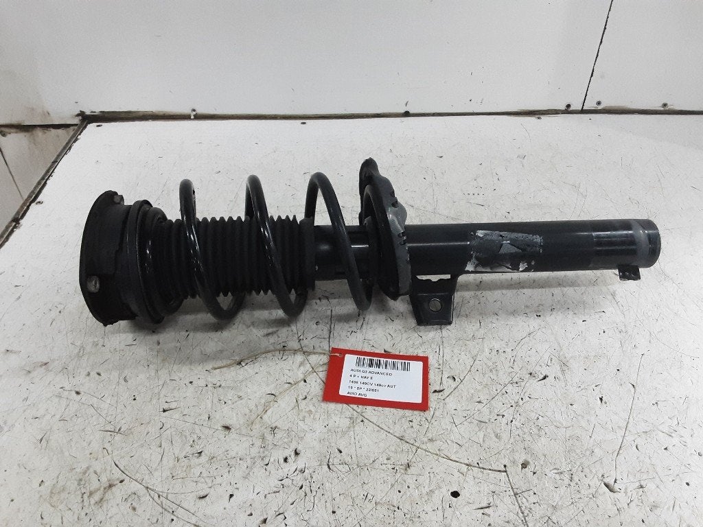 AMORTISSEUR OU ABSORBEUR DE CHOC AVANT GAUCHE Audi Q3 (F3B), Autos : Pièces & Accessoires, Mevr. I. Hauben, Audi, Utilisé, Rue de l'Espoir 34 34
4030  GRIVEGNÉE, BE