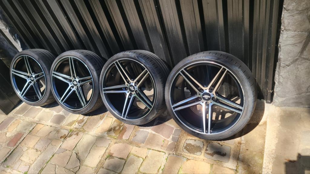 Breedset 5 spaak Forzza Wheels, Ophalen, Band(en)