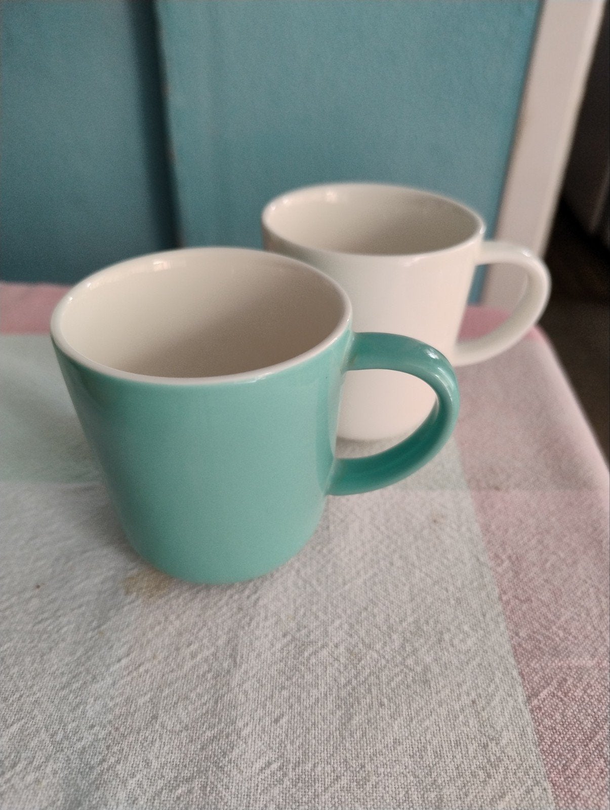 Lot deux petites tasses Hema, Huis en Inrichting, Keuken | Servies, Ophalen, Gebruikt, Keramiek, Kop(pen) en/of Schotel(s)