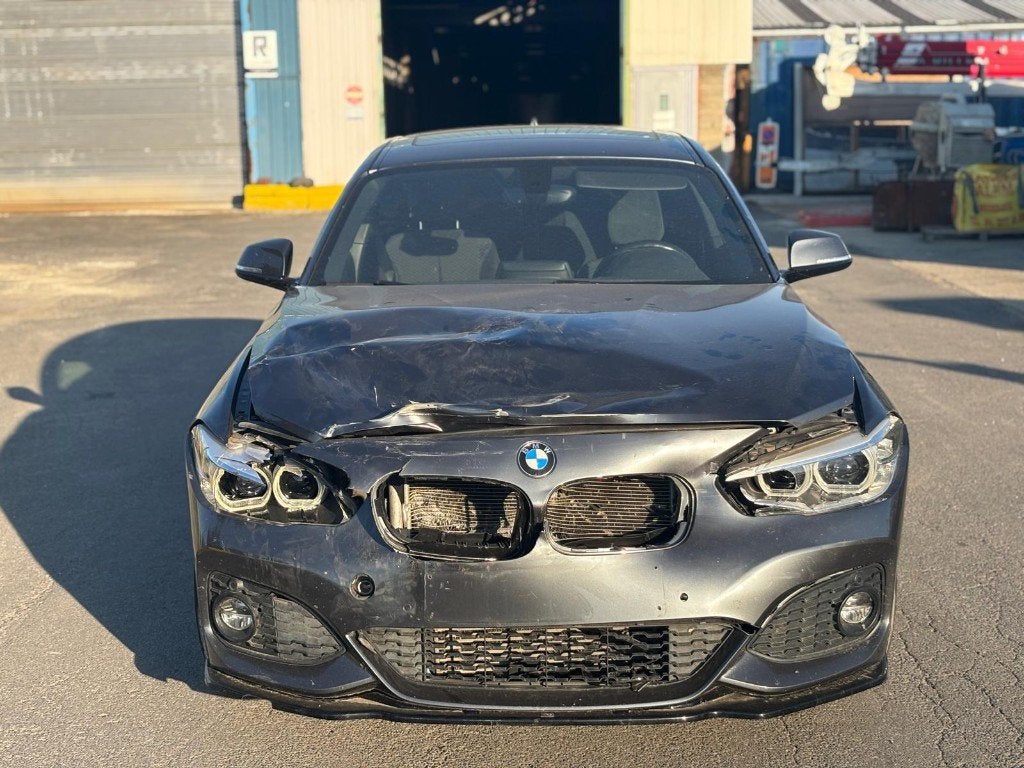 BMW 1-serie //2017// Pack m 3-deurs F21N 116i, Auto's, https://public.car-pass.be/vhr/720a8f99-e262-40bc-b52d-87dc99eaac23, Alcantara