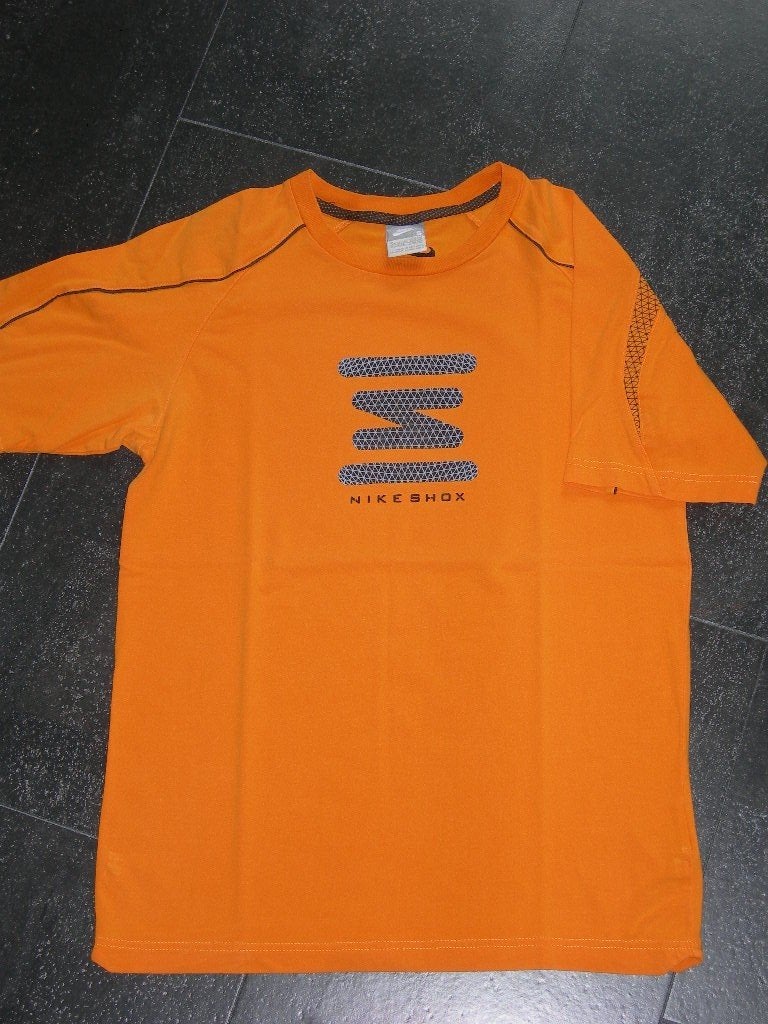Nike shirt maat 176, NIKE, Sport- of Zwemkleding, Ophalen of Verzenden, Zo goed als nieuw
