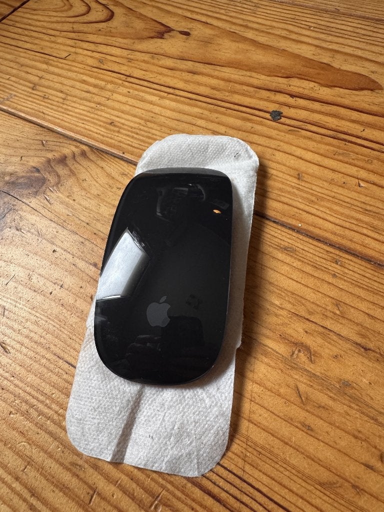 Apple Magic Mouse - zwart (oplaadbaar) | A1657 | Spacegrijs, Computers en Software, Muizen, Zo goed als nieuw, Muis, Linkshandig