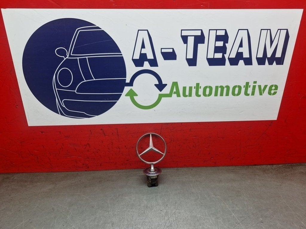 LOGO / EMBLEME Mercedes-Benz S (W220) (01-1998/08-2005), Mercedes-Benz, Utilisé, Dialog.mb@mercedes-benz.com, Mercedes-Benz AG