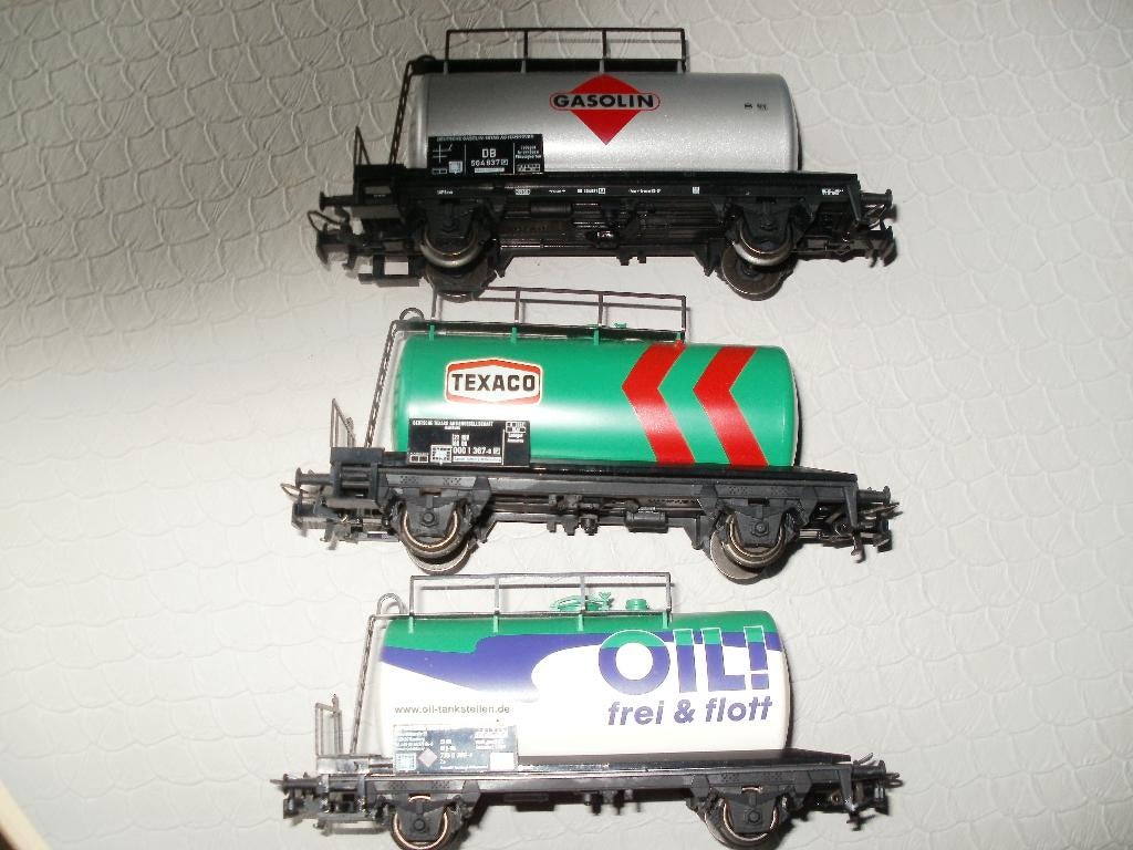 3x Marklin Ho div.tankwagon,Texaco/Gasolin/Oil Frei&Flott., Hobby & Loisirs créatifs, Neuf, Enlèvement ou Envoi, Courant alternatif