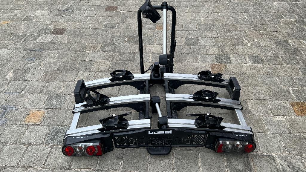 Porte-vélos Bosal pour 3 vélos, Autos : Divers, Porte-vélos, Utilisé, Support d'attelage, 3 vélos ou plus, Pneus larges, Vélo électrique