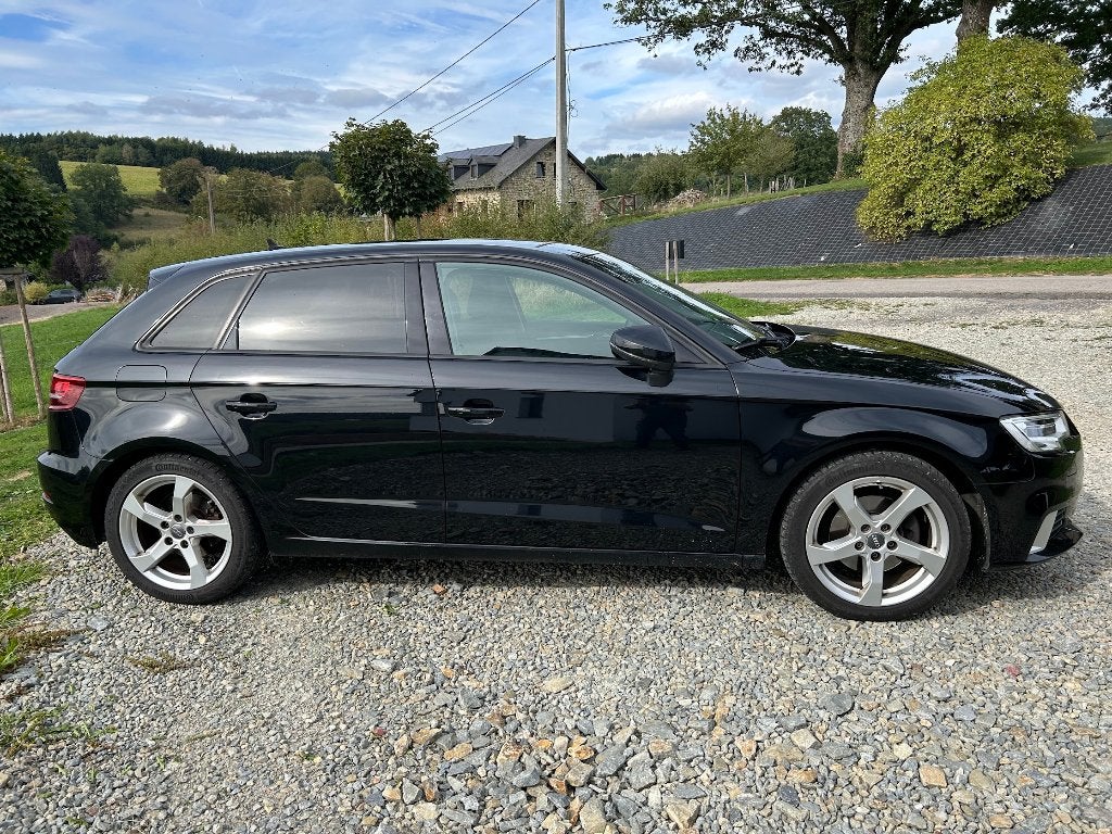 AUDI A3 Sportback 2.0 TDi Quattro Sport, Auto's, Dealer onderhouden, Stof, Zwart, Particulier