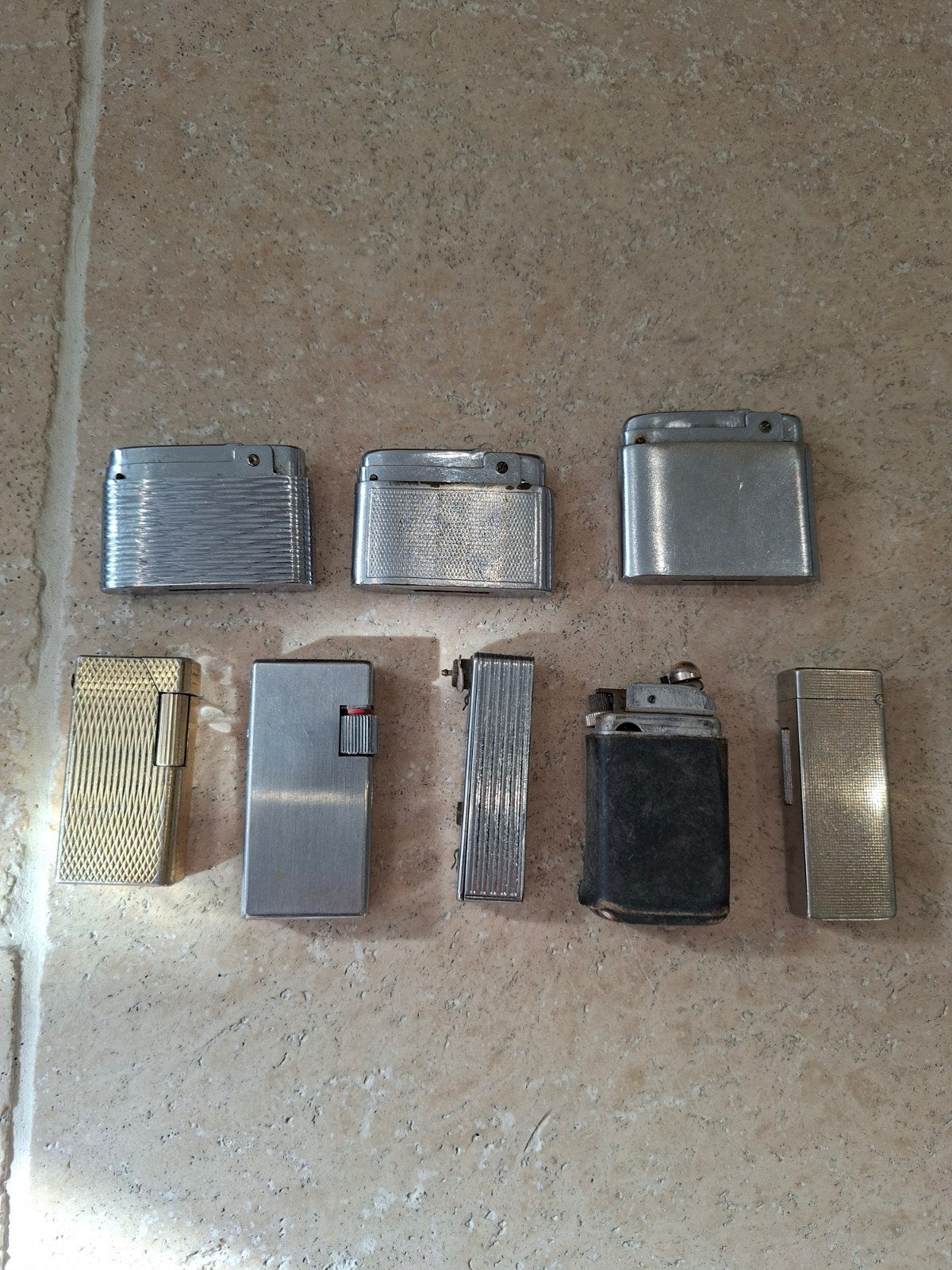 Lot de 8 briquets en métal anciens / vintage, Collections, Enlèvement ou Envoi