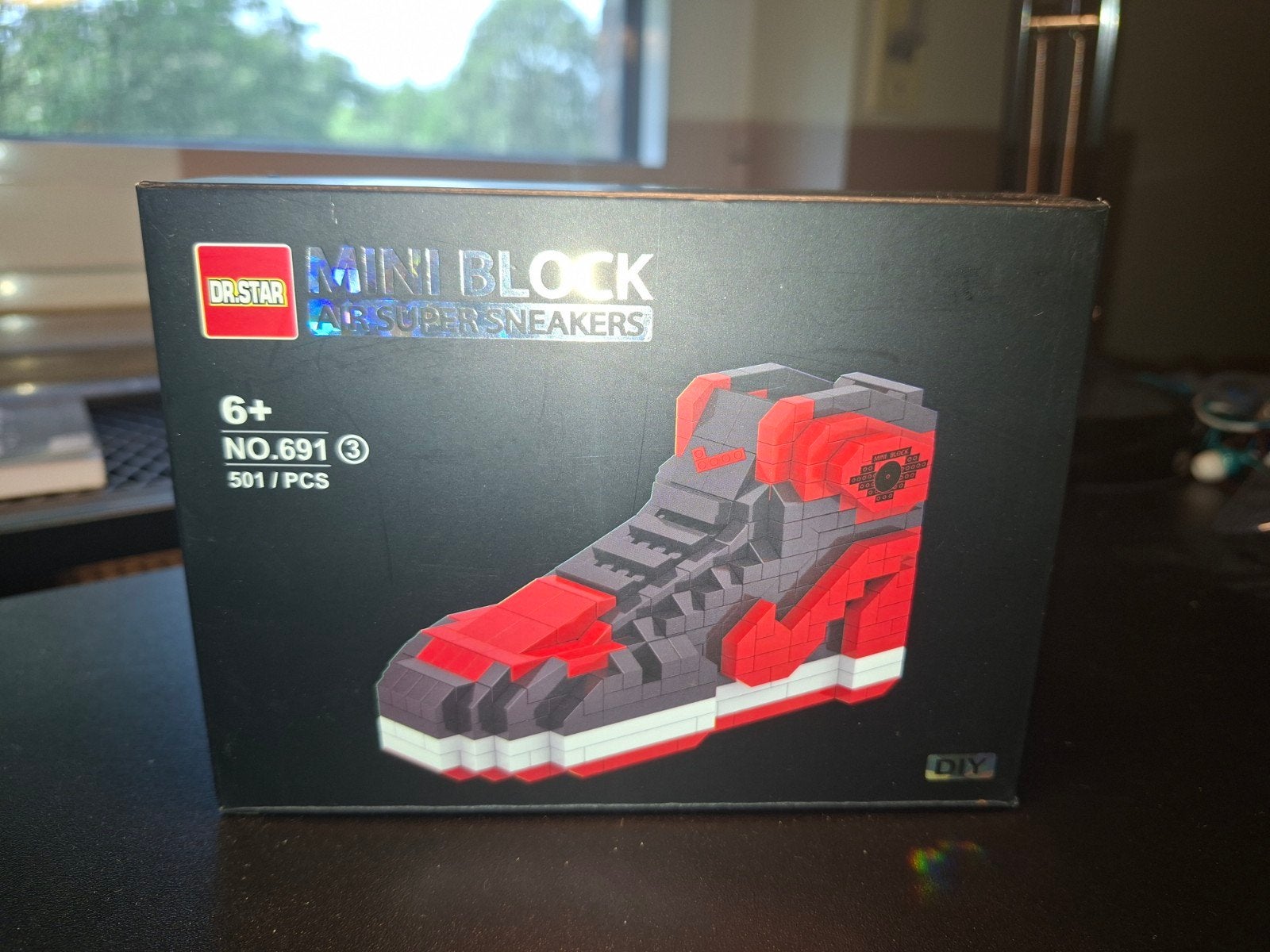 Set de baskets LEGO — rouge/noir — à collectionner — neuf da, Neuf, Overige thema's, Lego, Ensemble complet