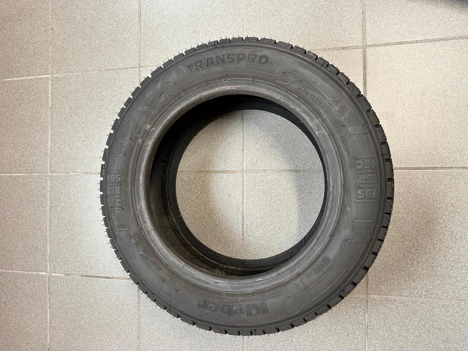 Pneus kleber, Neuf, 16 pouces, Pneus été, Véhicule utilitaire