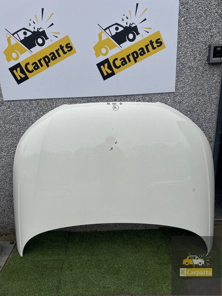 Cache-capot d'origine pour Audi A1 8X (2010-2018), AUDI AG, Auto-Union-Strasse 1
85045  Ingolstadt, DE, Audi, Utilisé