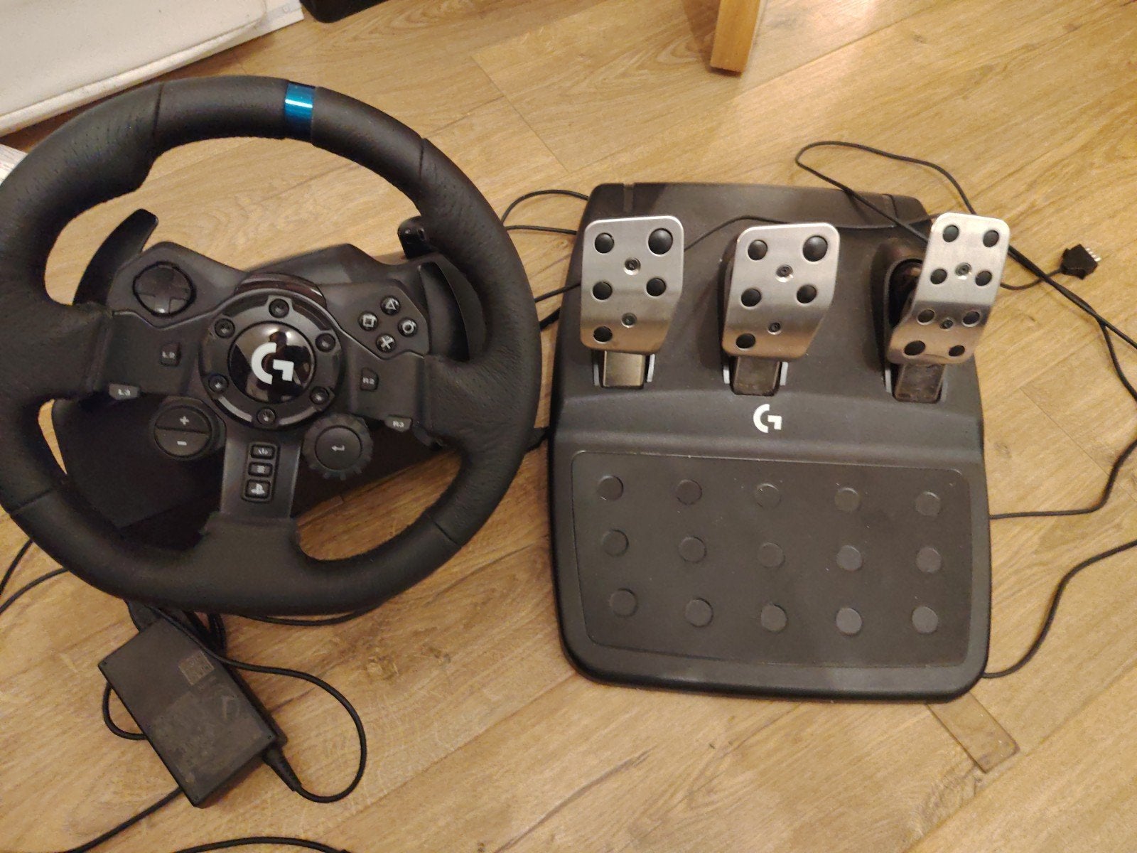G923, Consoles de jeu & Jeux vidéo, Enlèvement ou Envoi, PlayStation 4, Comme neuf, Volant ou Pédales