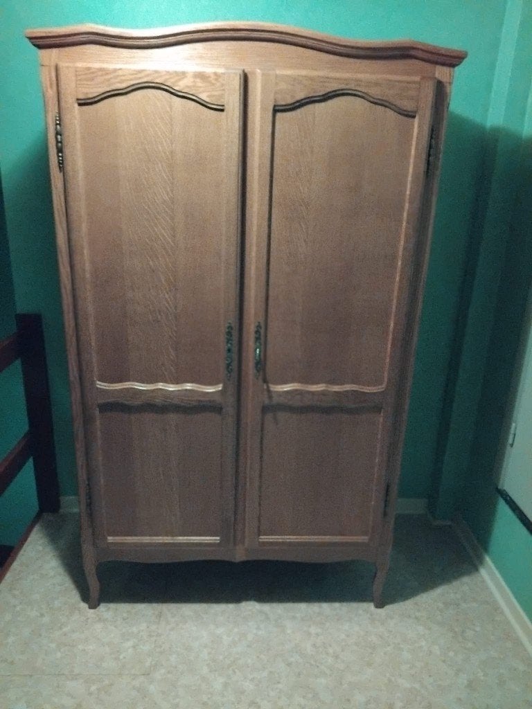 GRATIS 2 DEURS KLEERKAST, Huis en Inrichting, Ophalen, Met deur(en)