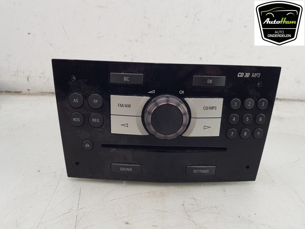 RADIO Opel Corsa D (01-2006/12-2014) (|13357126|13289927|), Auto-onderdelen, Gebruikt, Opel
