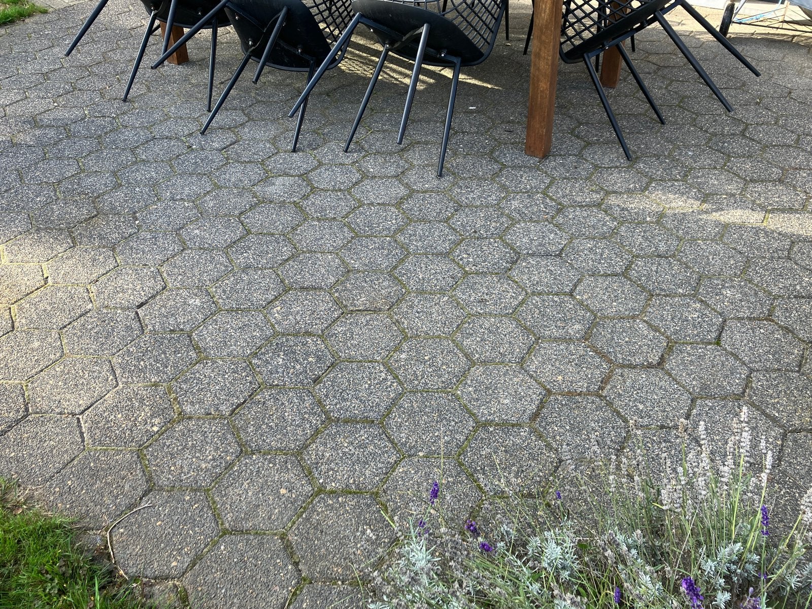 Gratis af te halen betontegels, kasseien en klinkers, Tuin en Terras, Ophalen, Zo goed als nieuw, Klinkers