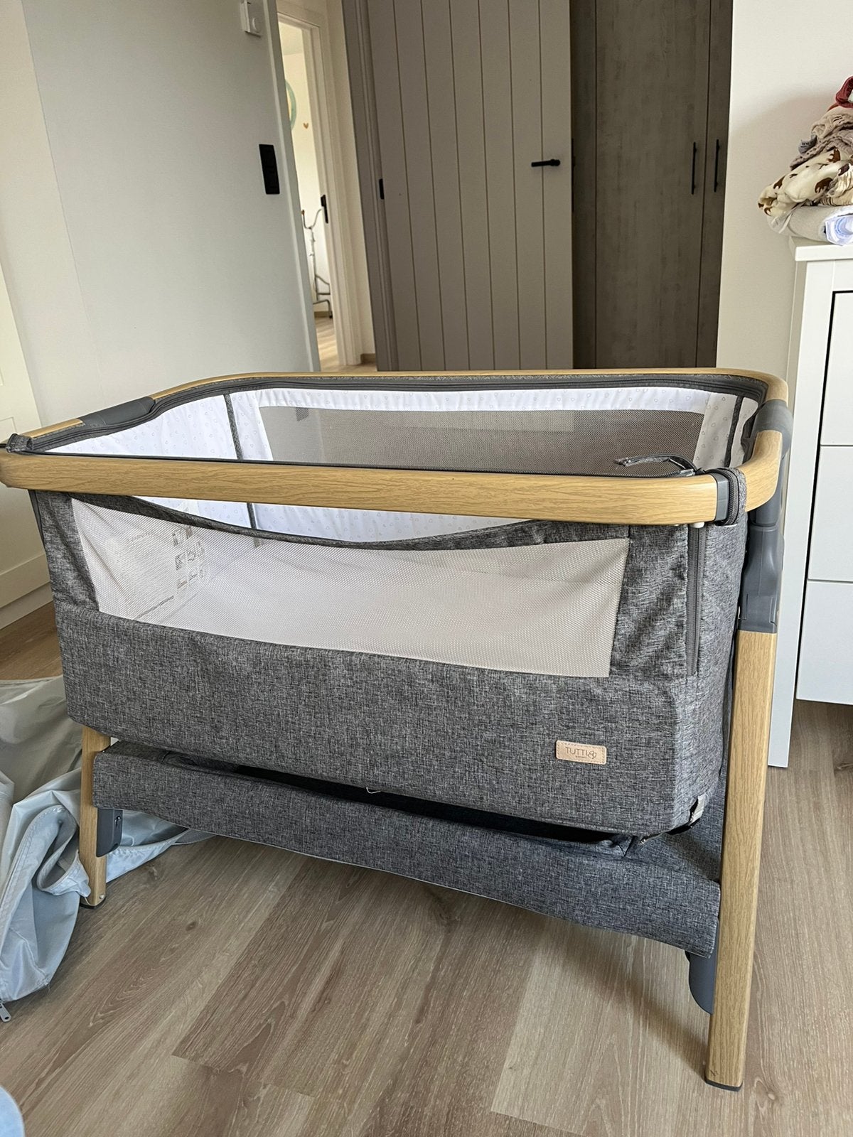 Co sleeper tutti cozee + aerosleep accessoires, Enlèvement, Comme neuf