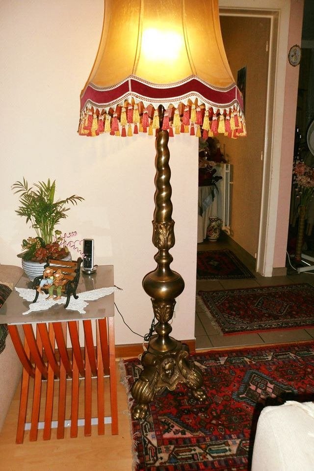 Antieke zware bronzen staande lamp/lampenkap, Enlèvement