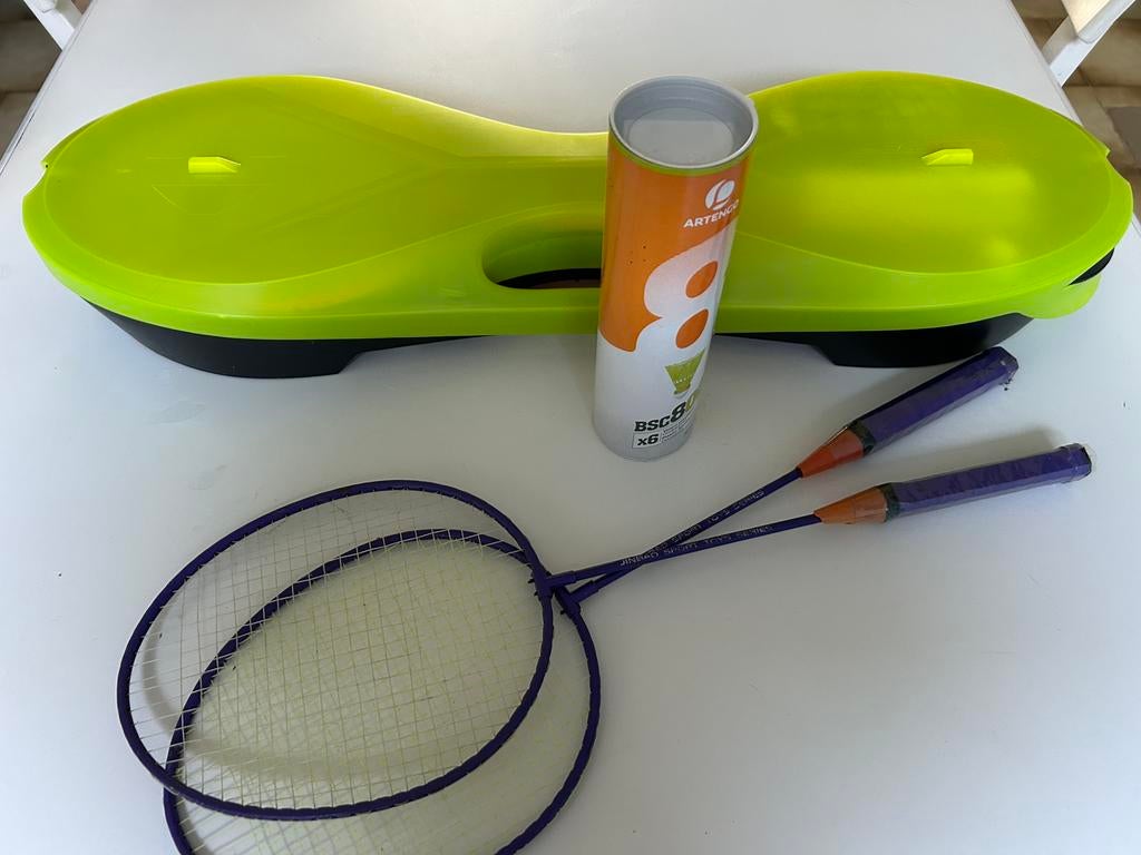 (Reis) badmintonset nieuw, Ophalen, Zo goed als nieuw, Racket(s)