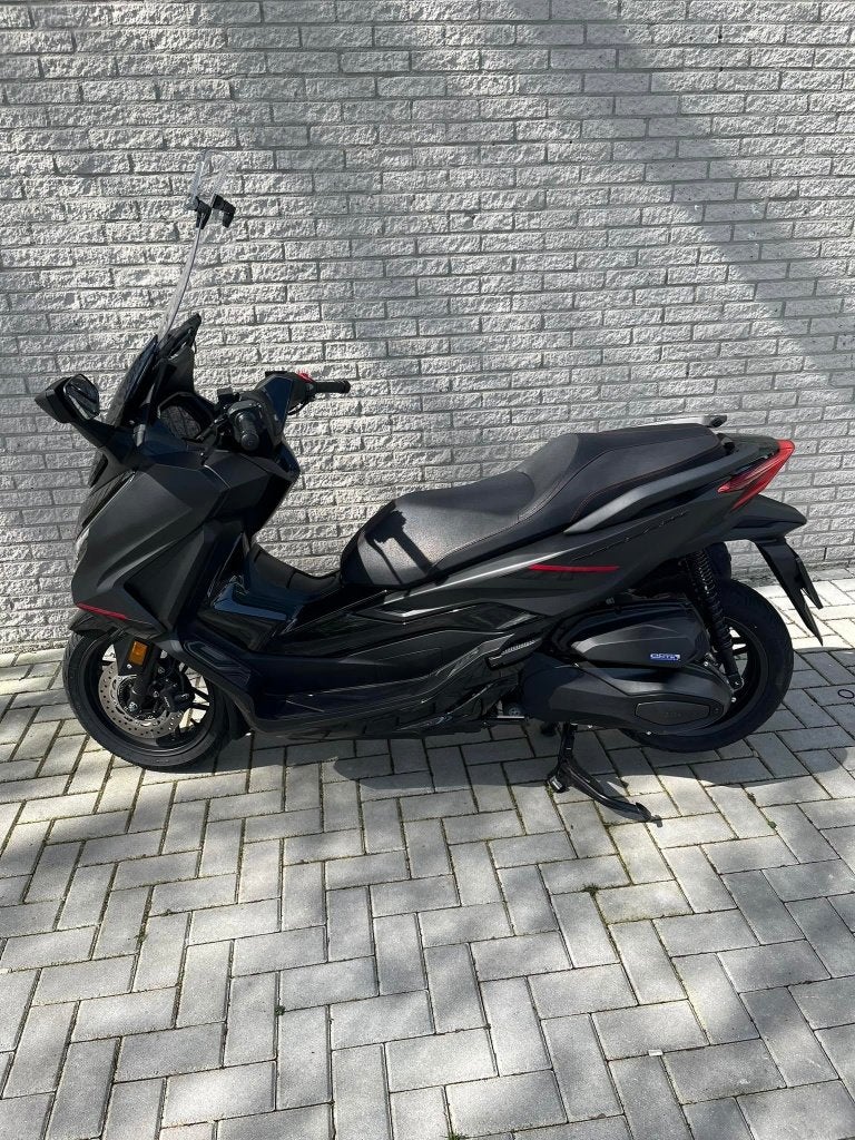 Honda forza 350, Scooter, Occasion, Motorrijbewijs A, Particulier
