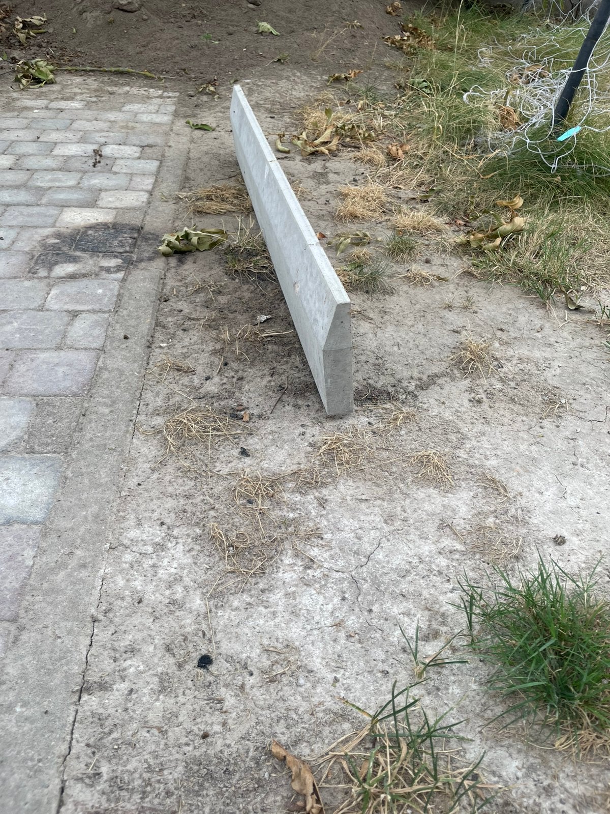 Discrete boordsteen  beton, Ophalen, Nieuw