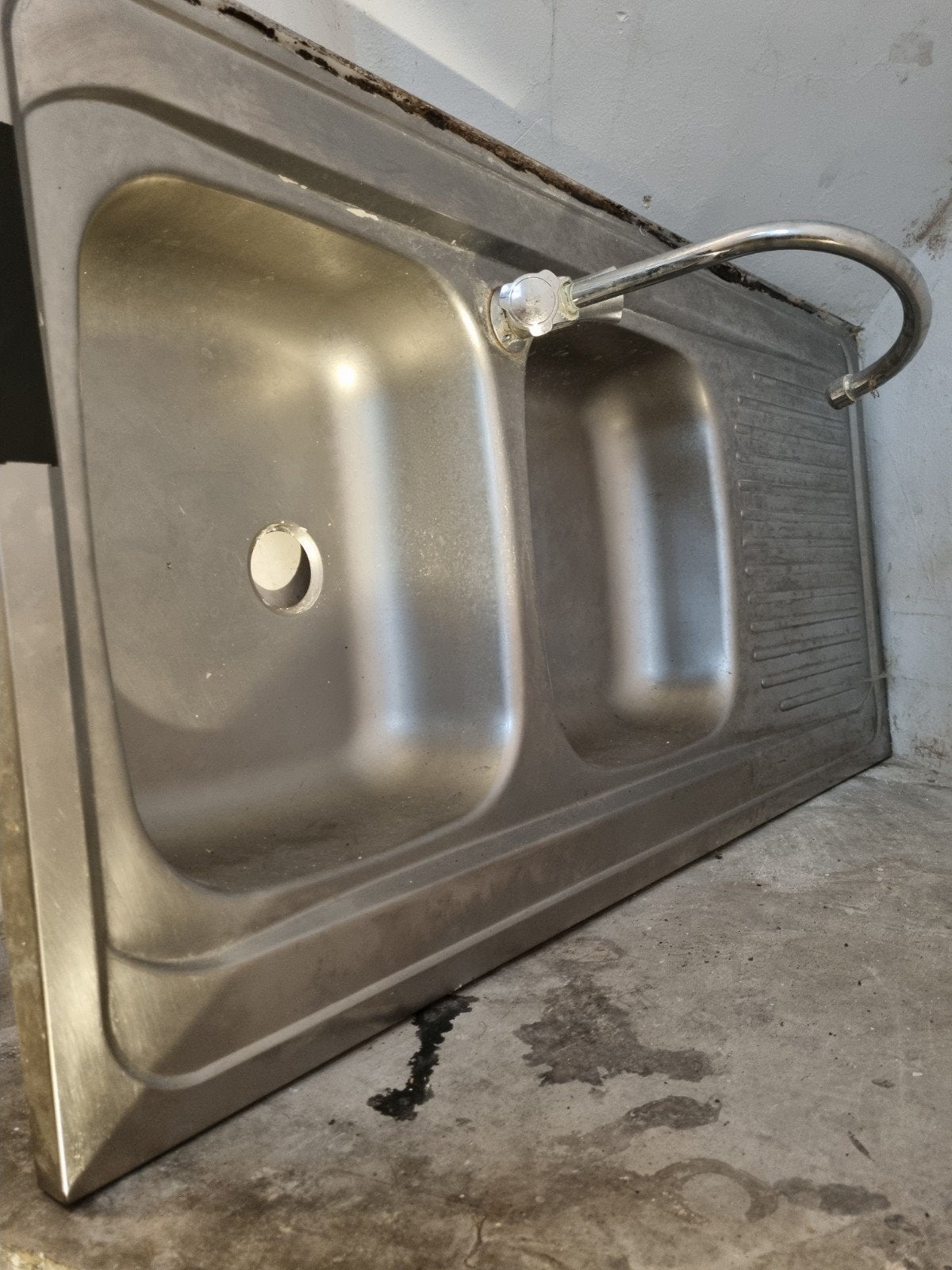 Evier en inox, Enlèvement