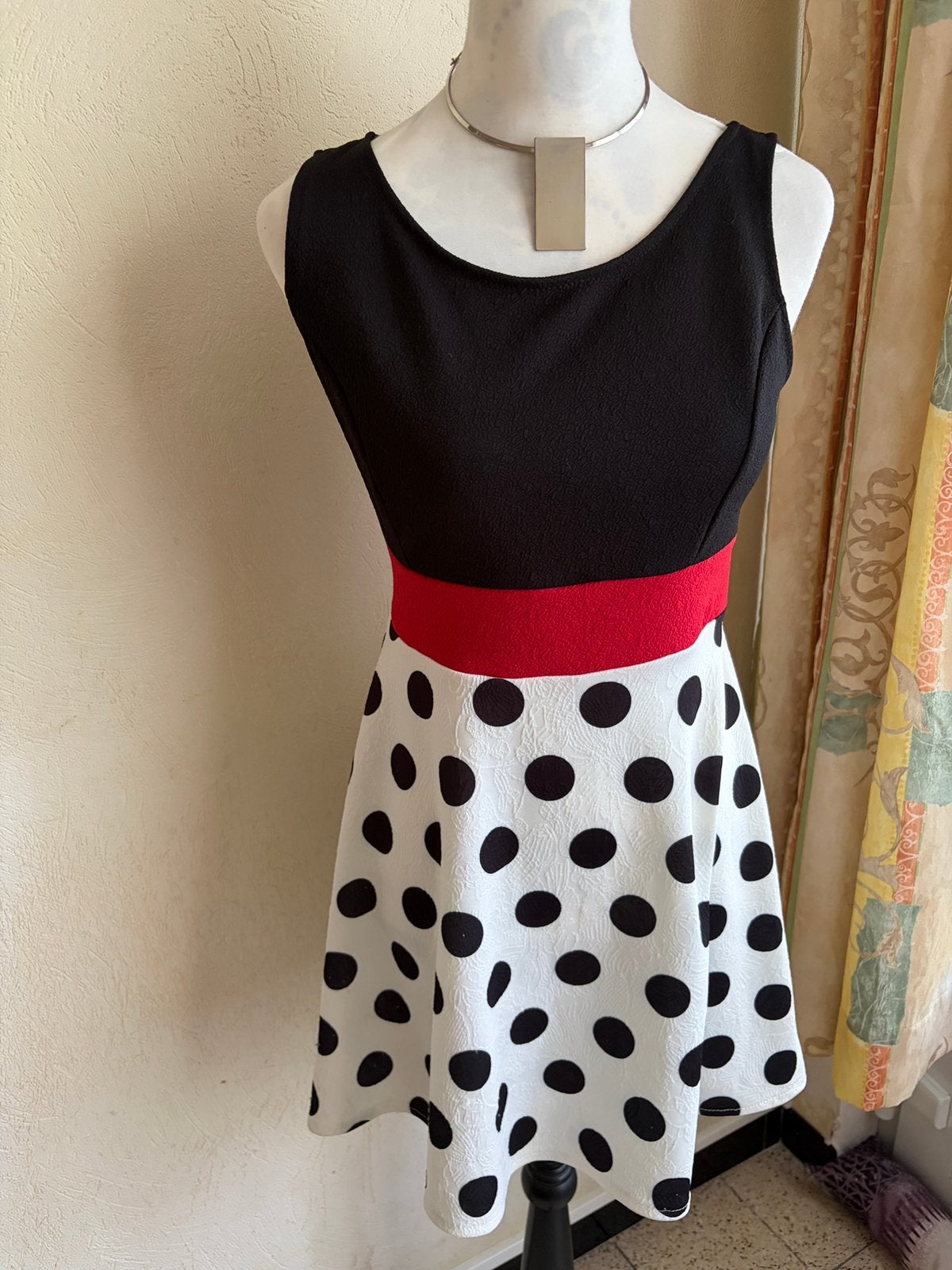 Robe rétro vintage à pois style années 50  in Italy  ️, Enlèvement ou Envoi