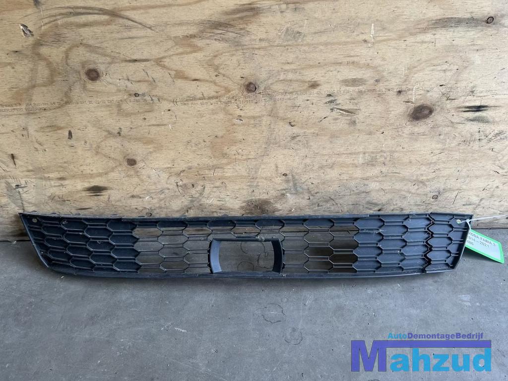 SKODA FABIA 3 Voorbumper grille rooster 2014-2021, Auto-onderdelen, Voor, Tr. Vaclava Klementa 869
293 01  Mlada Boleslav, CZ