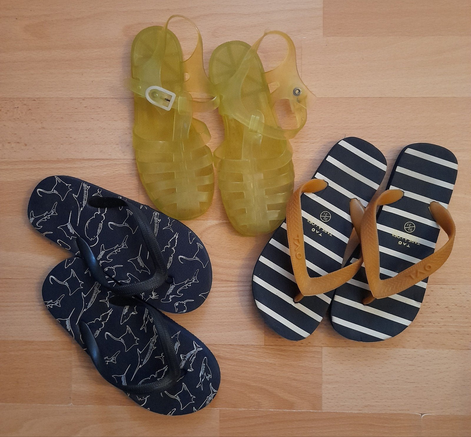 Teenslippers of sandalen van Medusa 30 en/of 31, Ophalen of Verzenden