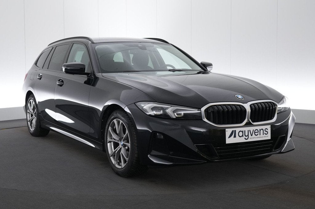 (2DAS272) BMW 3 SERIES TOURING, Euro 6, Lichtsensor, 136 pk, Zwart