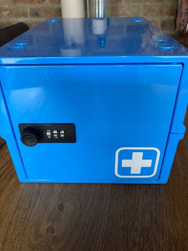 EHBO BOX, Diversen, Ophalen, Zo goed als nieuw