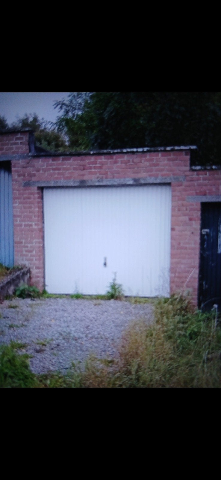 Garage à louer à Courcelles 16m2