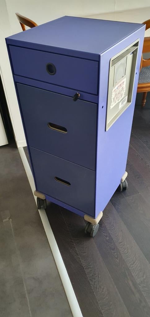 Meuble métallique, Maison & Meubles, Armoires | Commodes