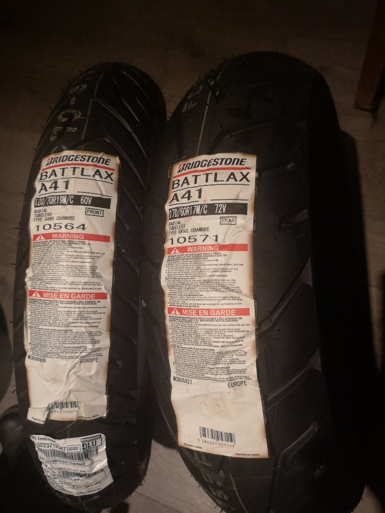 Set de Bridgestone Adventure 120/70/19 & 170/60/17, Enlèvement, Neuf