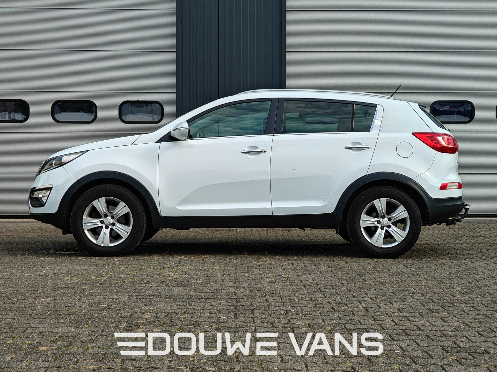 Kia Sportage 1.6 Attract Airco Trekhaak Cruise Control PDC, Autos, Euro 5, Achat, 1280 kg, Entreprise