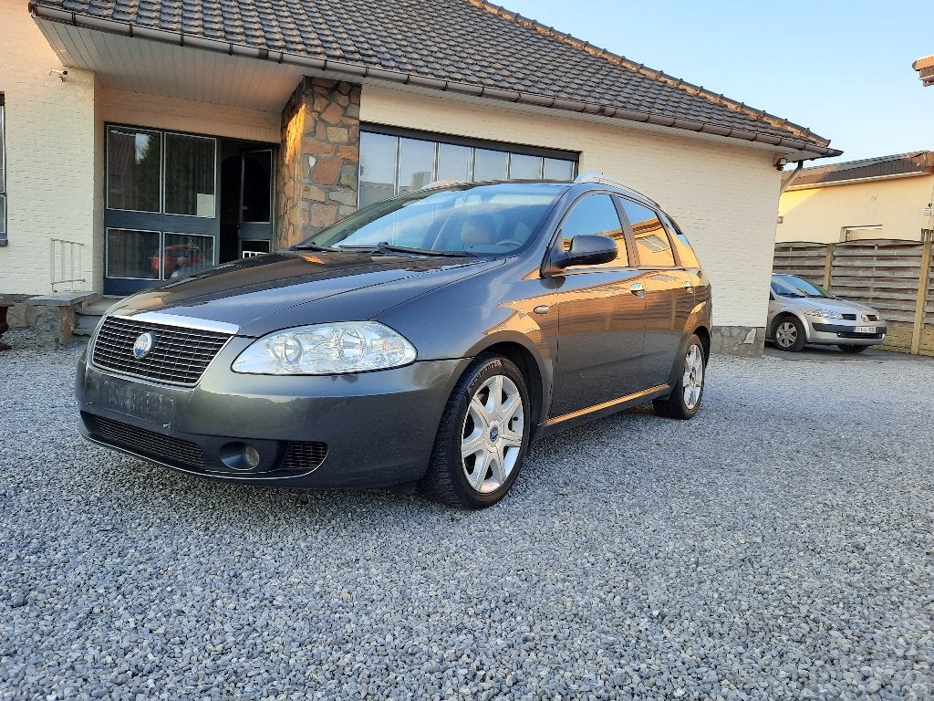 Fiat Croma 1.9 JTD Emotion Automatique, Autos, Cuir, Argent ou Gris, Achat, Entreprise