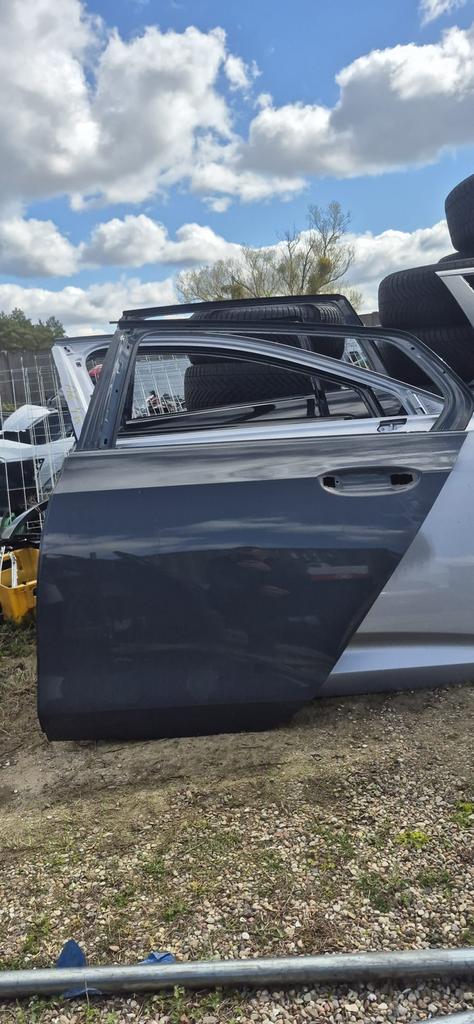 Porte arrière gauche de la Volkswagen Golf 8, Enlèvement, Volkswagen