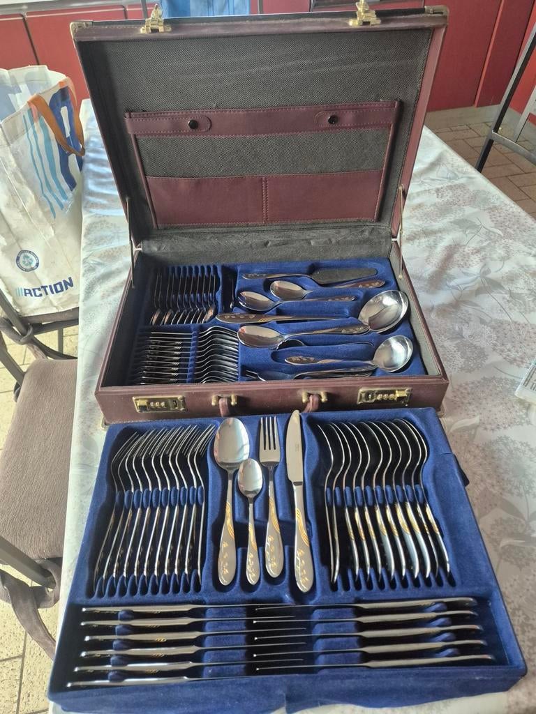 Bestekkoffer voor 12 personen princces, Ophalen