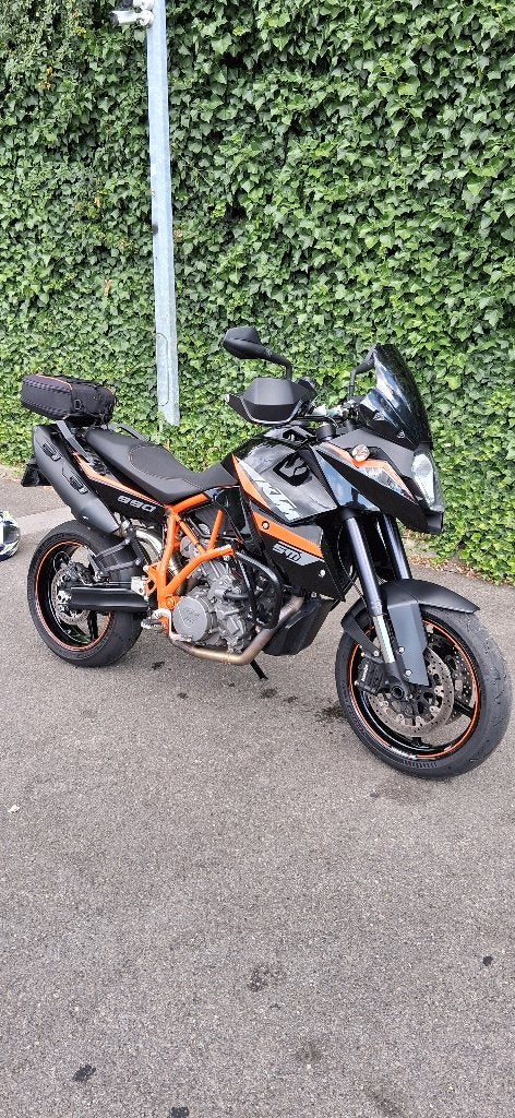 KTM 990 smt, Motos, Motos | KTM, Particulier, Tourisme, plus de 35 kW, 2 cylindres, ABS, Échappement sport, Manuelle, Enlèvement