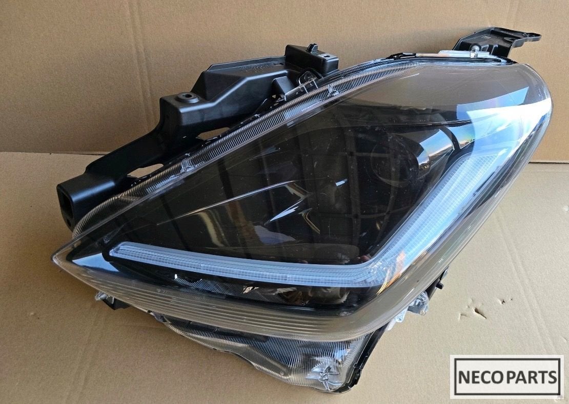 SUZUKI SWIFT MK8 FACELIFT FULL LED KOPLAMP 148R00 149R00, -, Utilisé, -, Suzuki