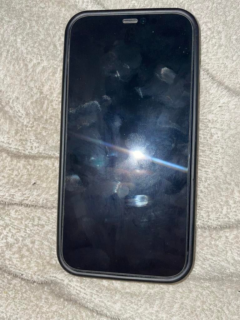 Iphone 12, Avec simlock (verrouillage SIM), Enlèvement ou Envoi, Comme neuf, 82 %