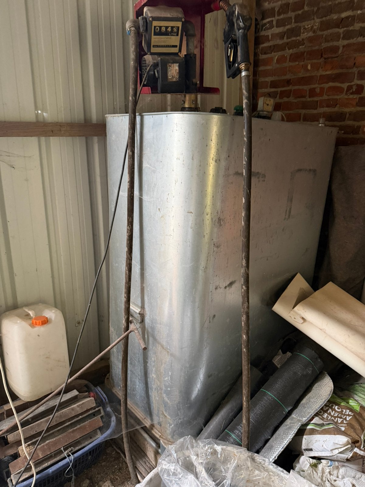 Bovengrondse mazout tank, Ophalen