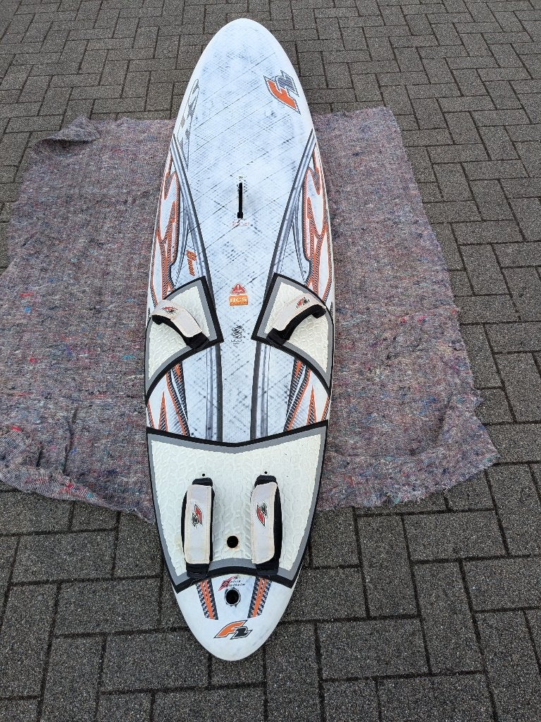 F2 SX windsurfplank - small, zo goed als nieuw (2008), Minder dan 250 cm, Vin, F2, Ophalen